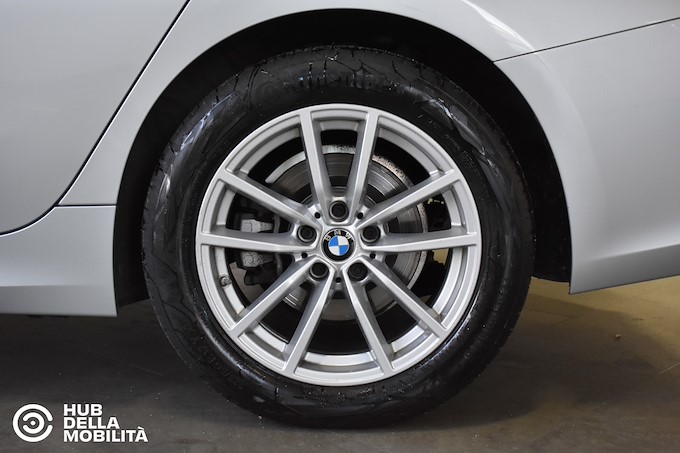 BMW 320d 48V xDrive Touring Business Advantage